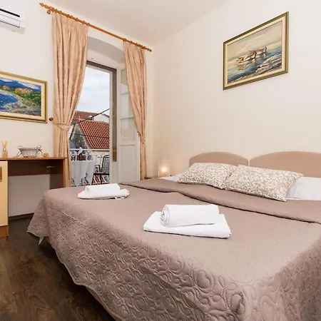 Guest house Liza 3*