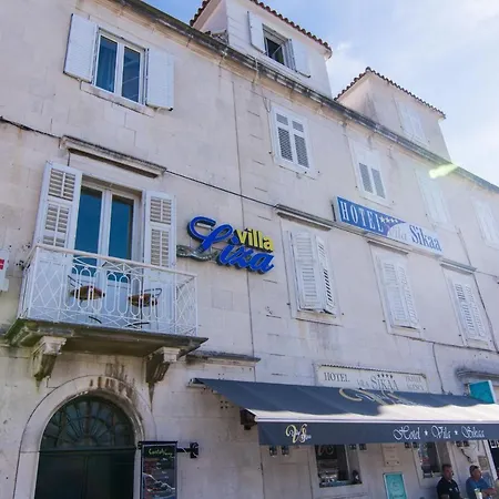 Liza Guest house 3*